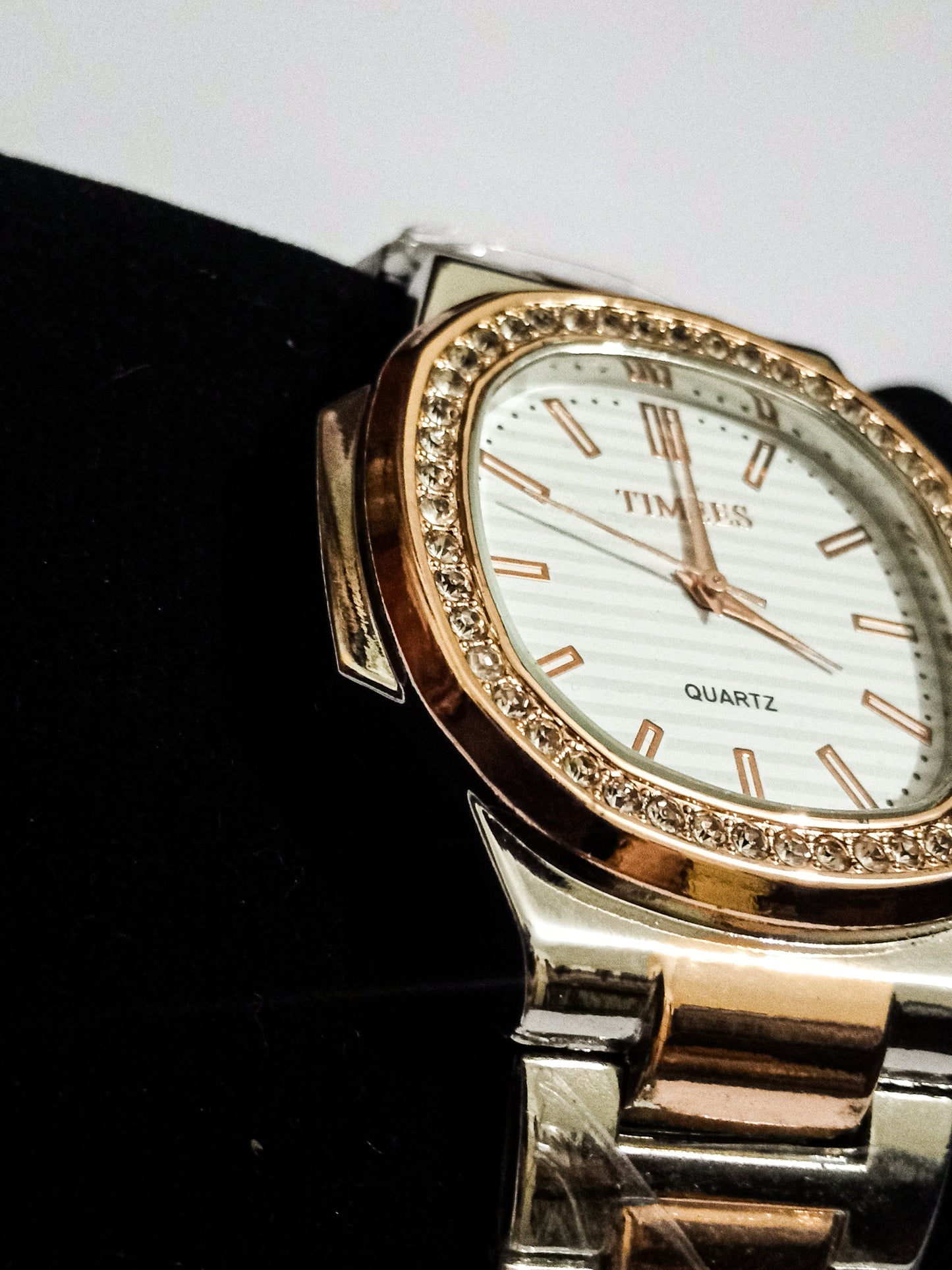 Timees Golden Sparkle